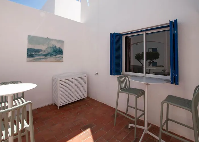 Apartment Windmill By Ocvillas *